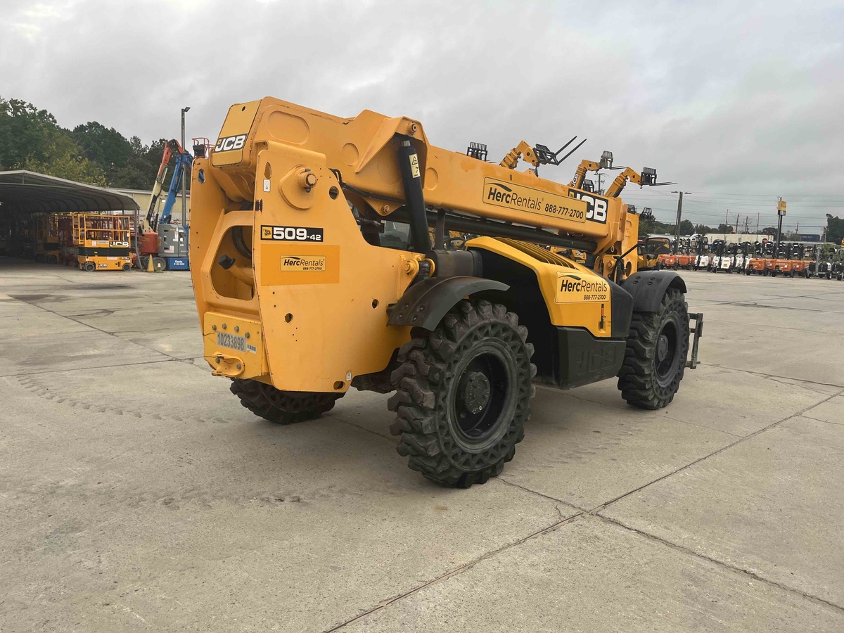 2018 JCB 509-42-8