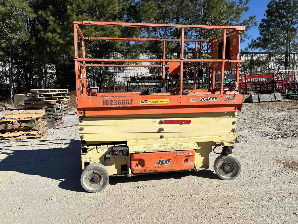 2018 JLG 2646ES-5