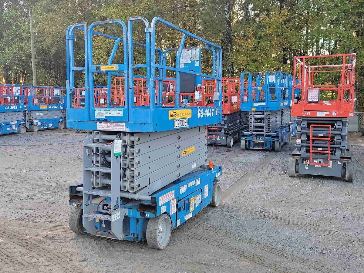 2017 Genie GS-4047-4