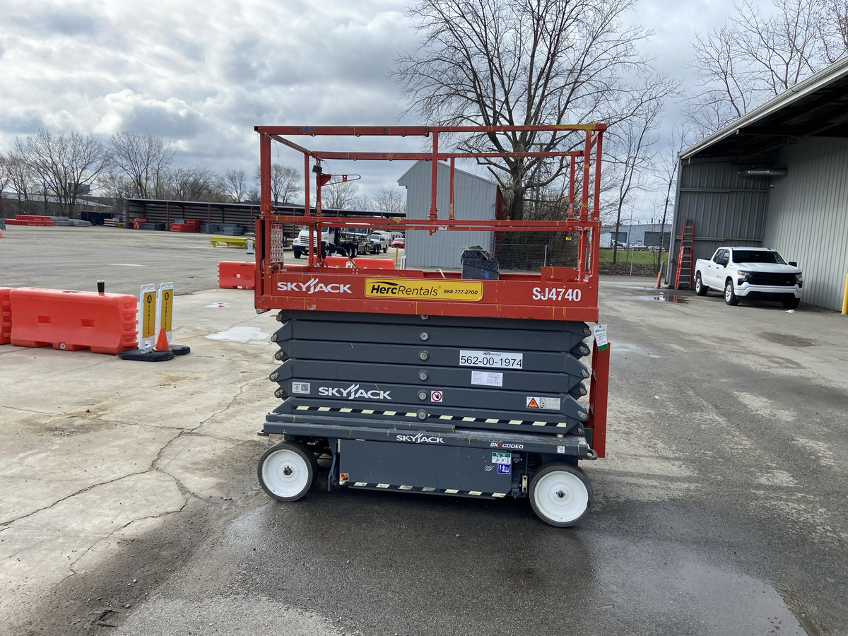 2020 Skyjack SJ4740-2