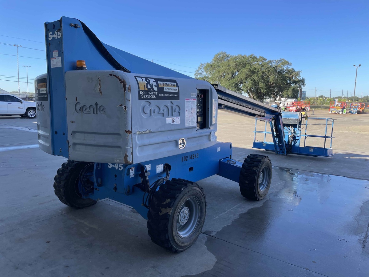 2017 Genie S-45-4