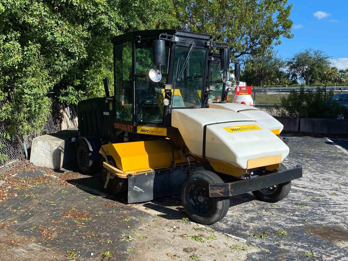 2018 LayMor SweepMaster 450-ST