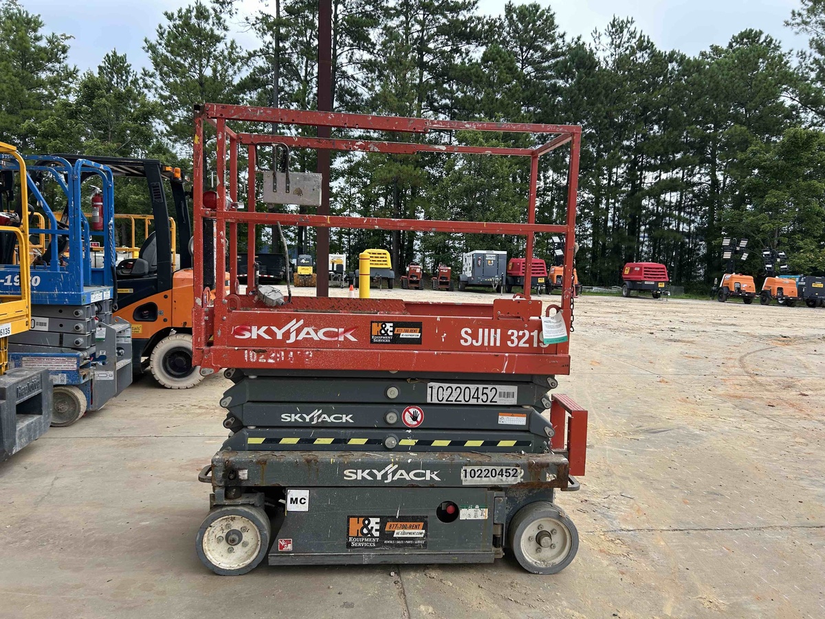 2017 Skyjack SJ3219-10