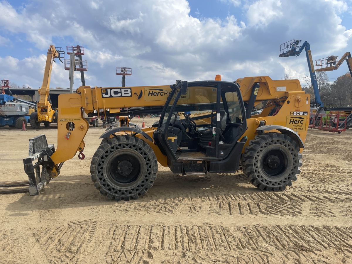 2018 JCB 509-42-1