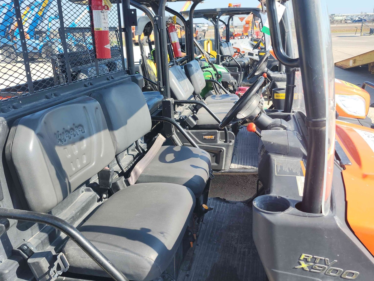 2021 Kubota RTVX900-6