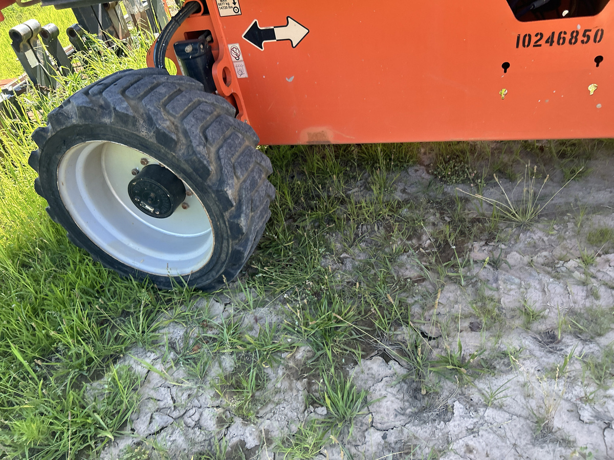 2018 JLG 660SJ-14