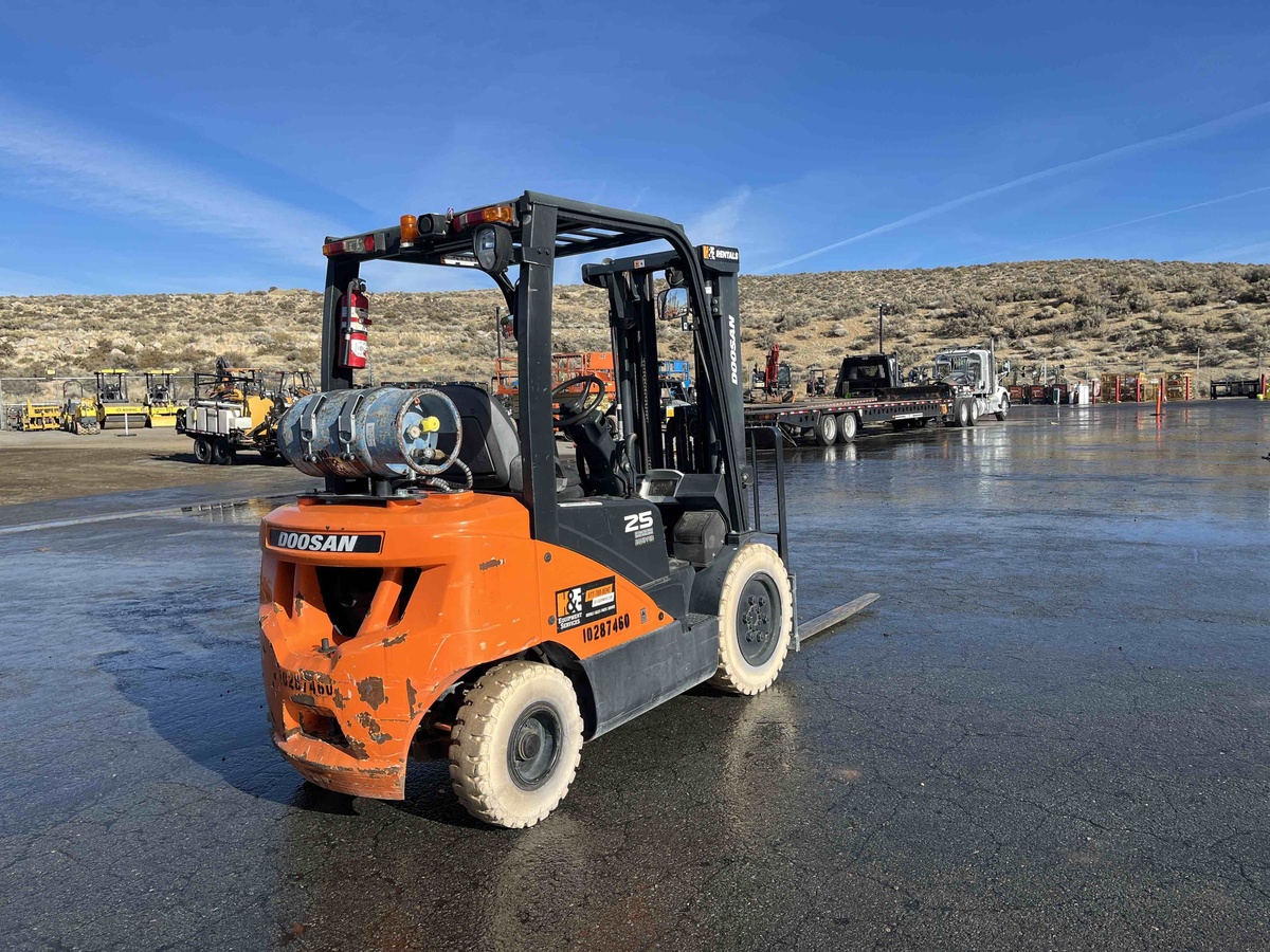 2019 Doosan G25N-7