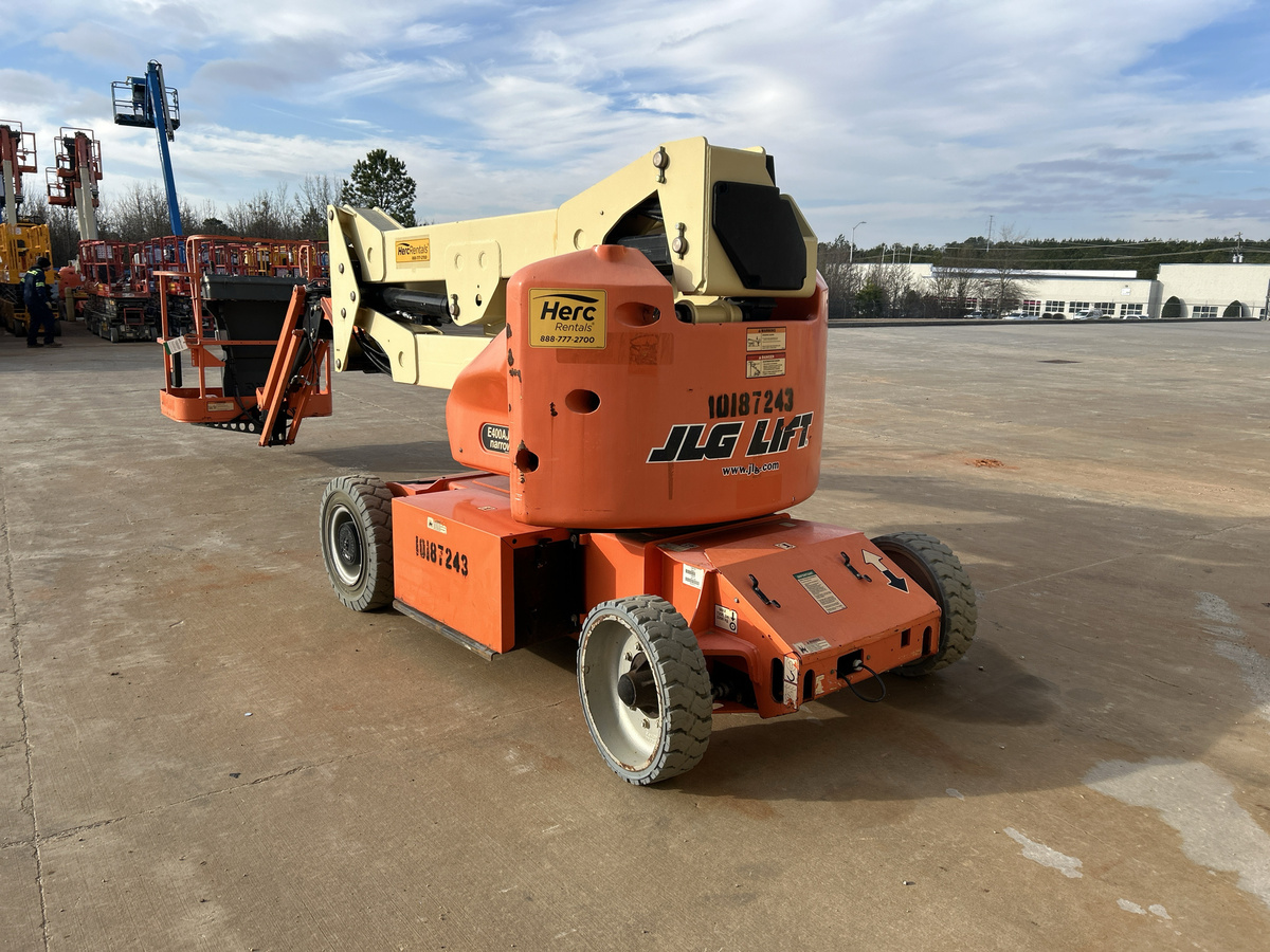 2016 JLG E400AJPN-3