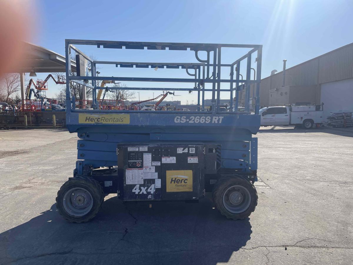 2017 Genie GS-2669 RT-3