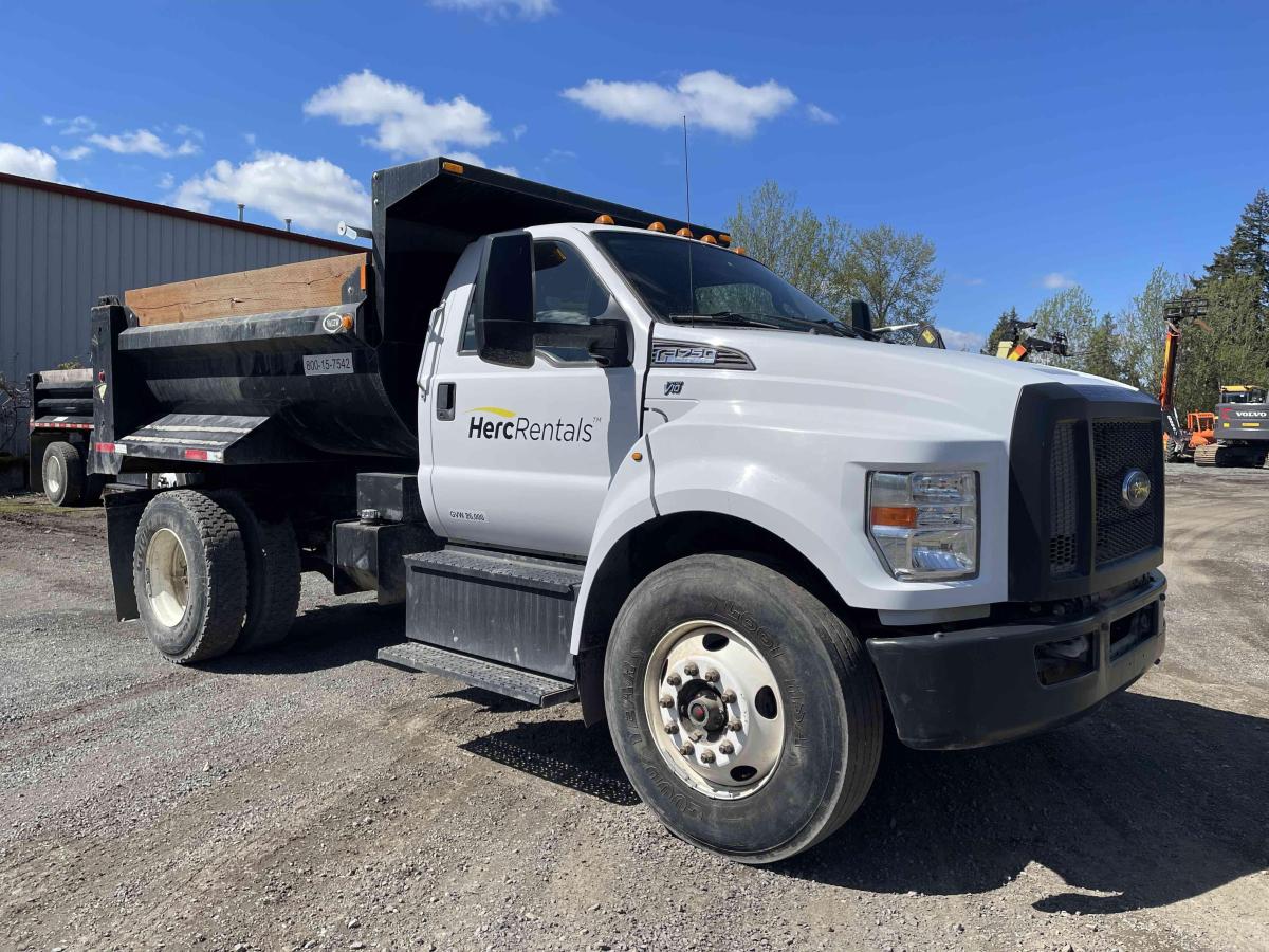 2017 Ford F750