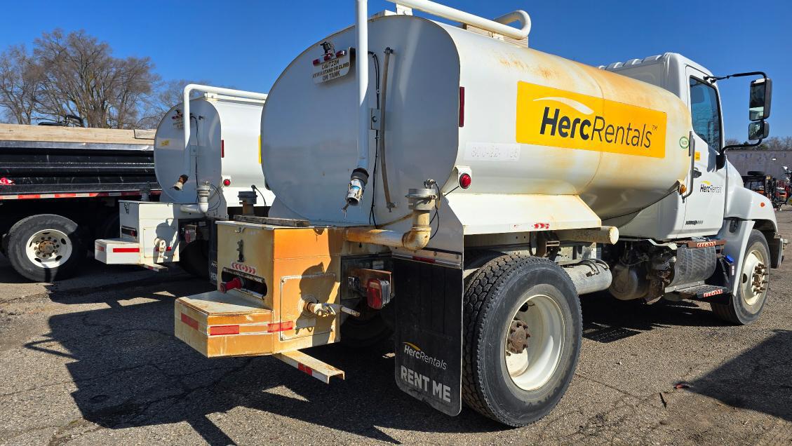 2019 Hino 338