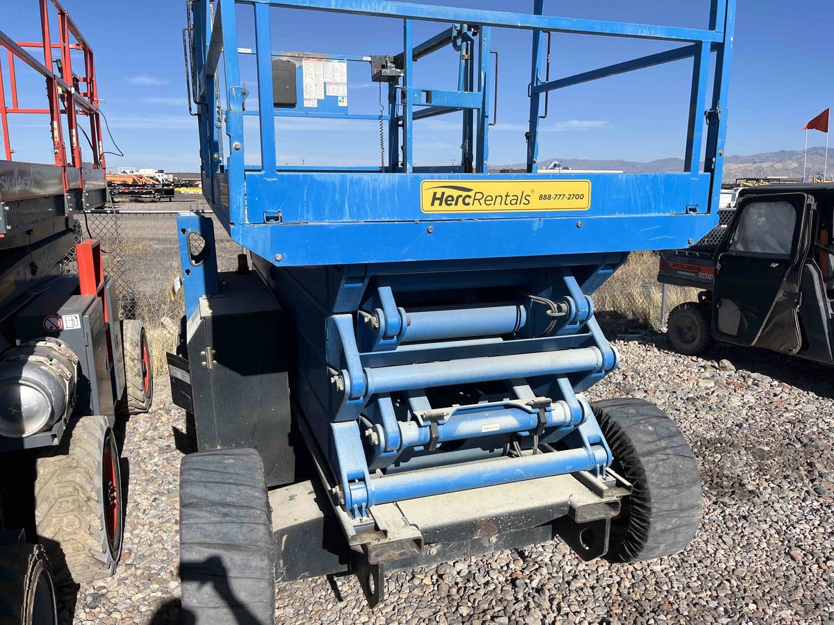 2015 Genie GS-4390 RT-4