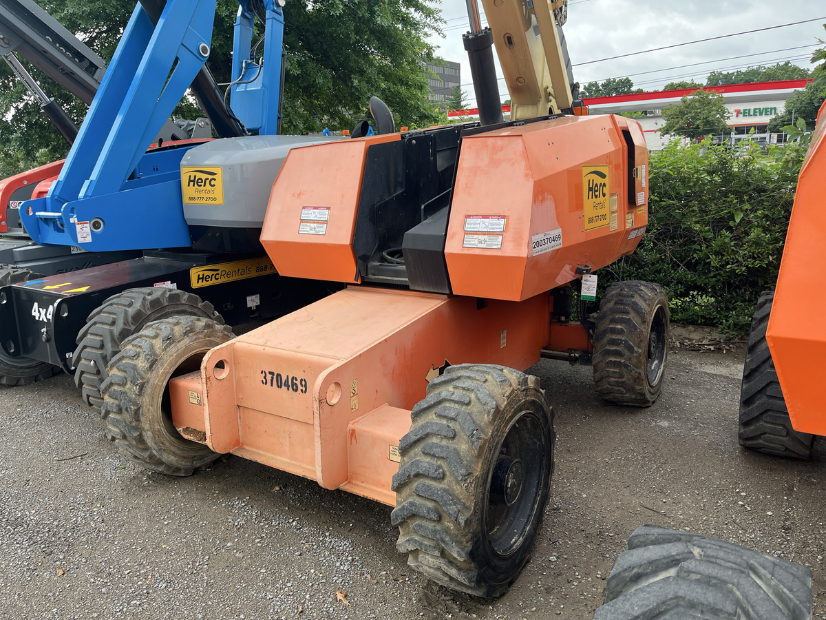 2013 JLG 660SJ-2