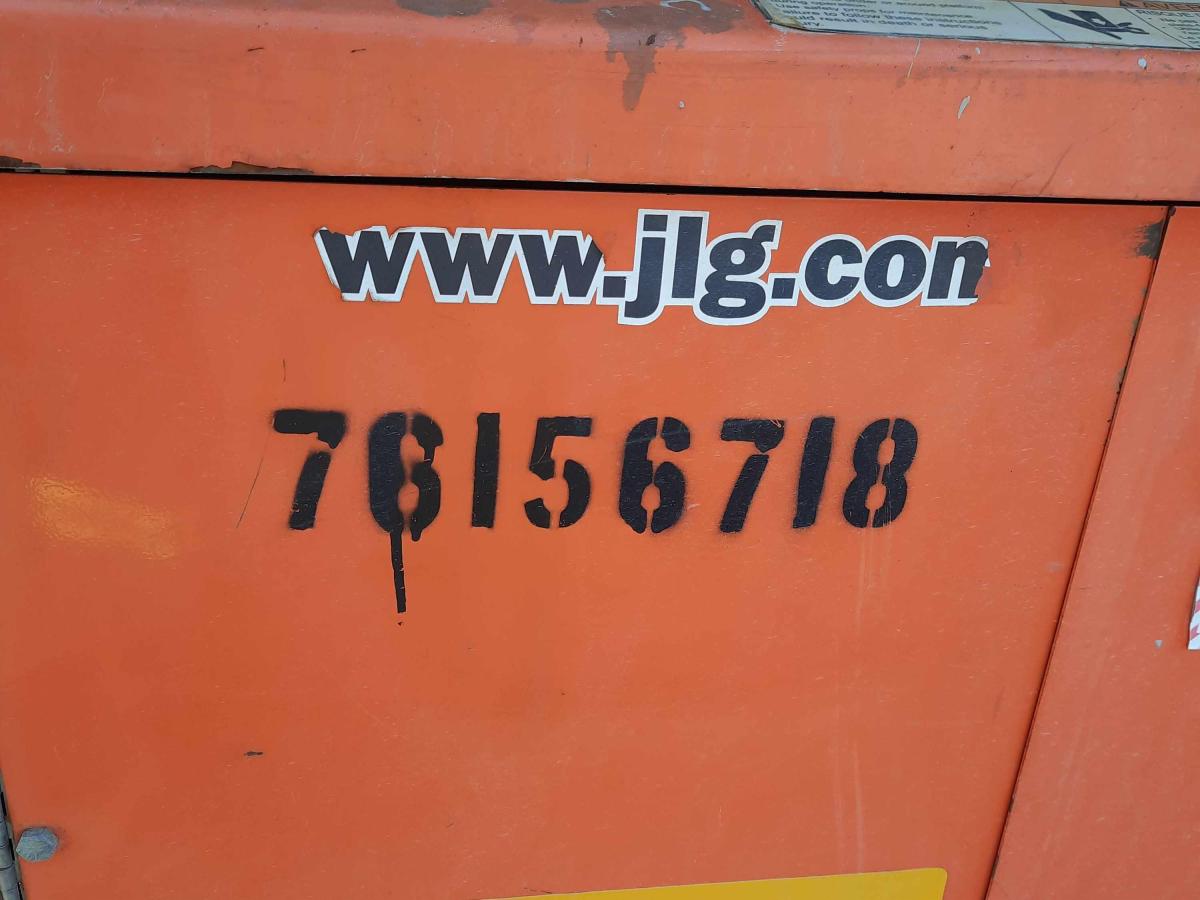 2013 JLG 260MRT