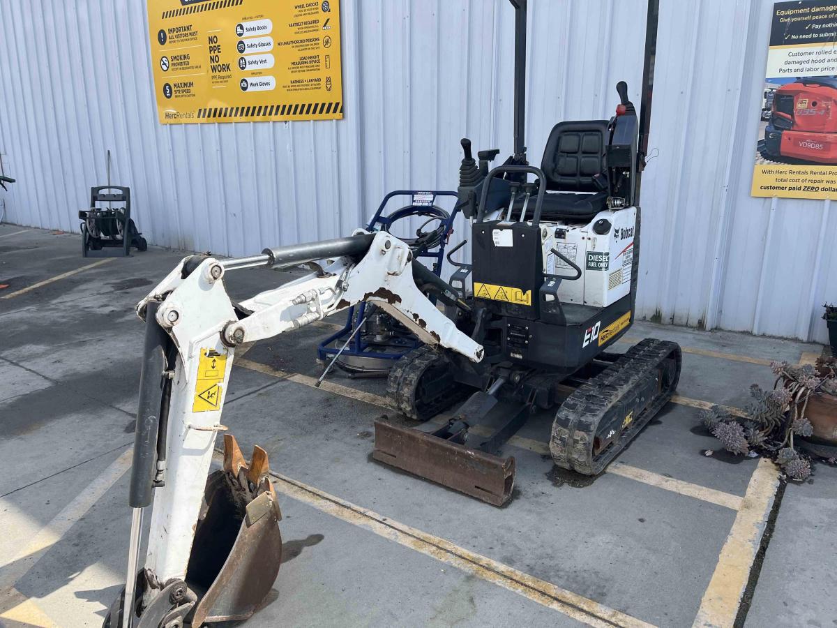 2018 Bobcat E10