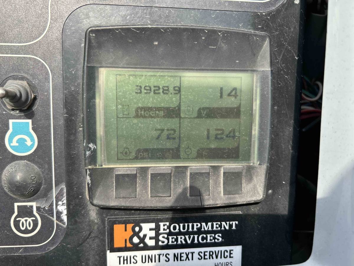 2017 Genie S-85-2
