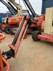 2017 JLG 450AJ-6