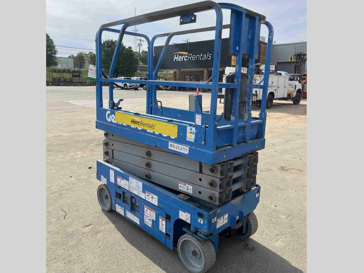 2018 Genie GS-1930