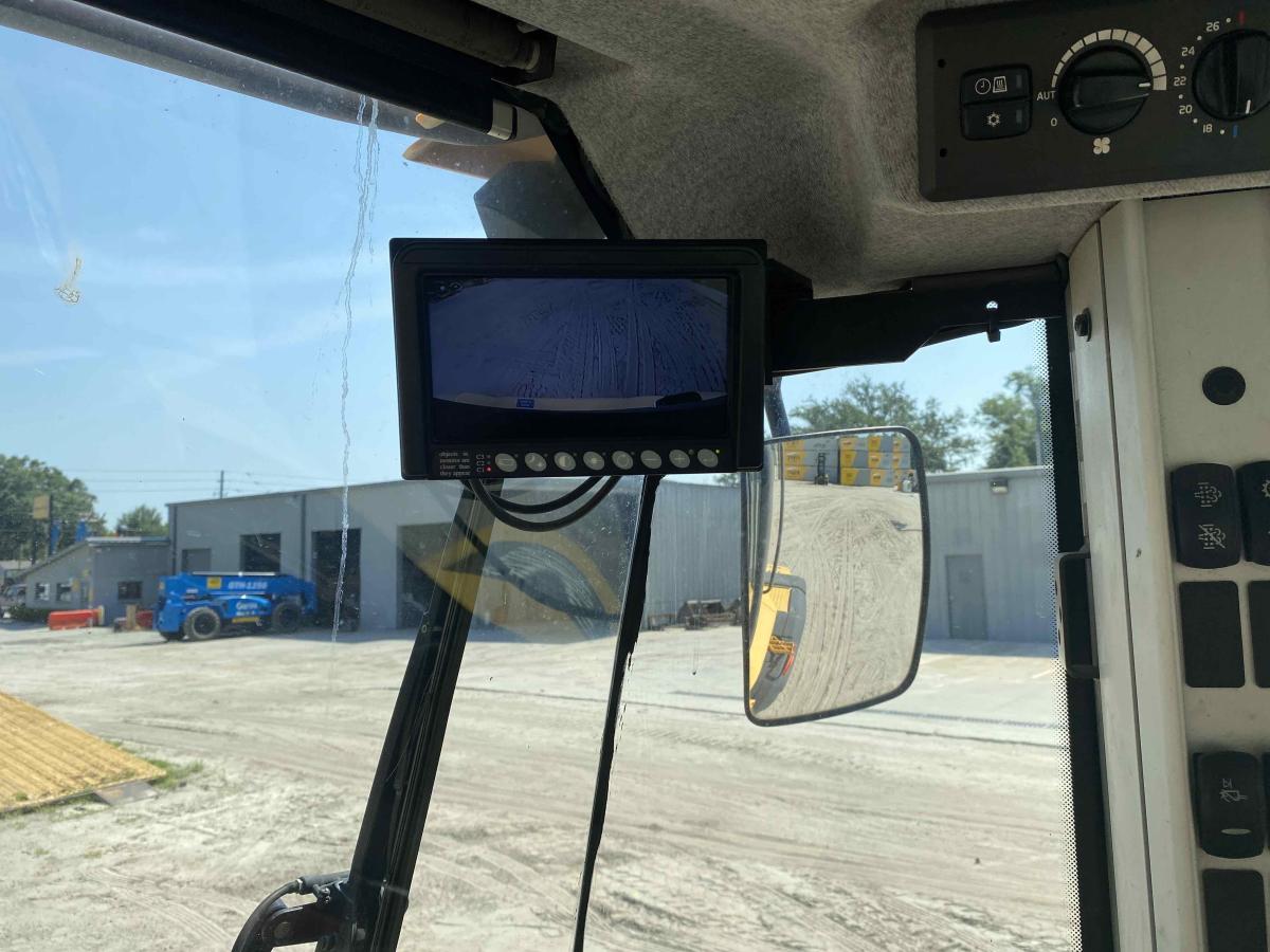 2018 Volvo L90H-15