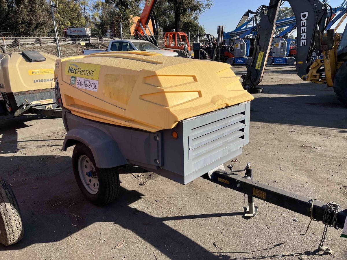 2017 Atlas Copco XAS 400