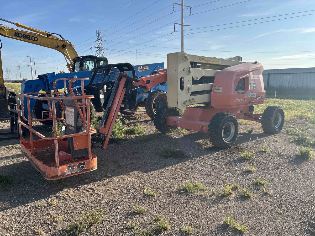 2016 JLG 450AJ