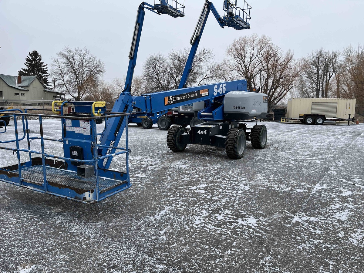 2018 Genie S-65