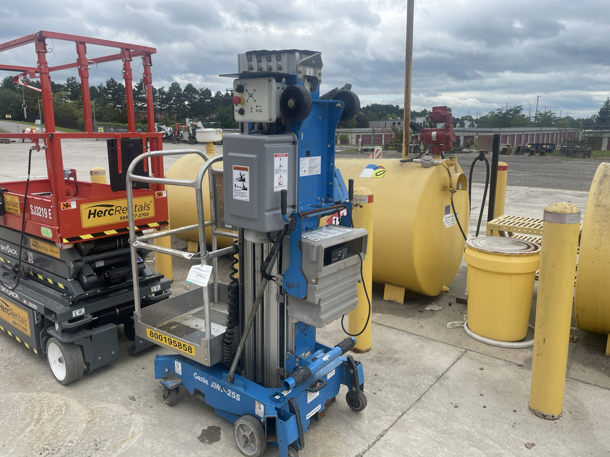 2018 Genie AWP-25S-2