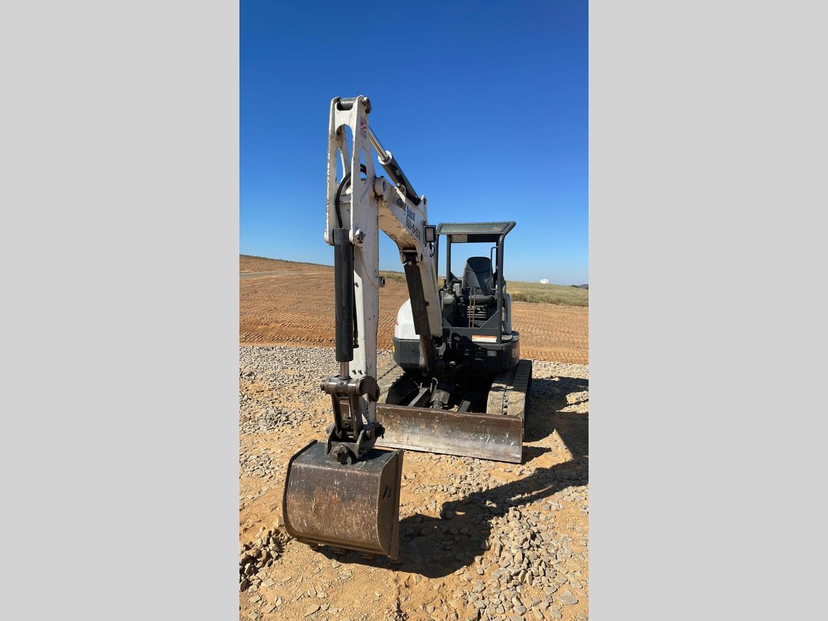 2017 Bobcat E50-5