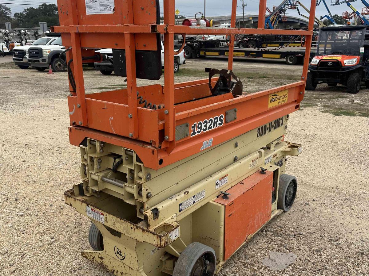 2016 JLG 1932RS