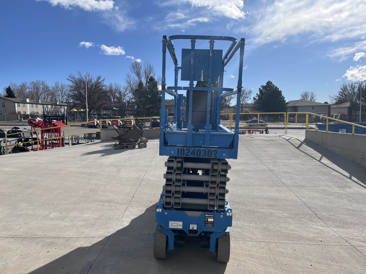 2018 Genie GS-3232-4