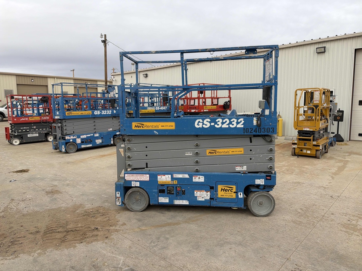 2018 Genie GS-3232-6