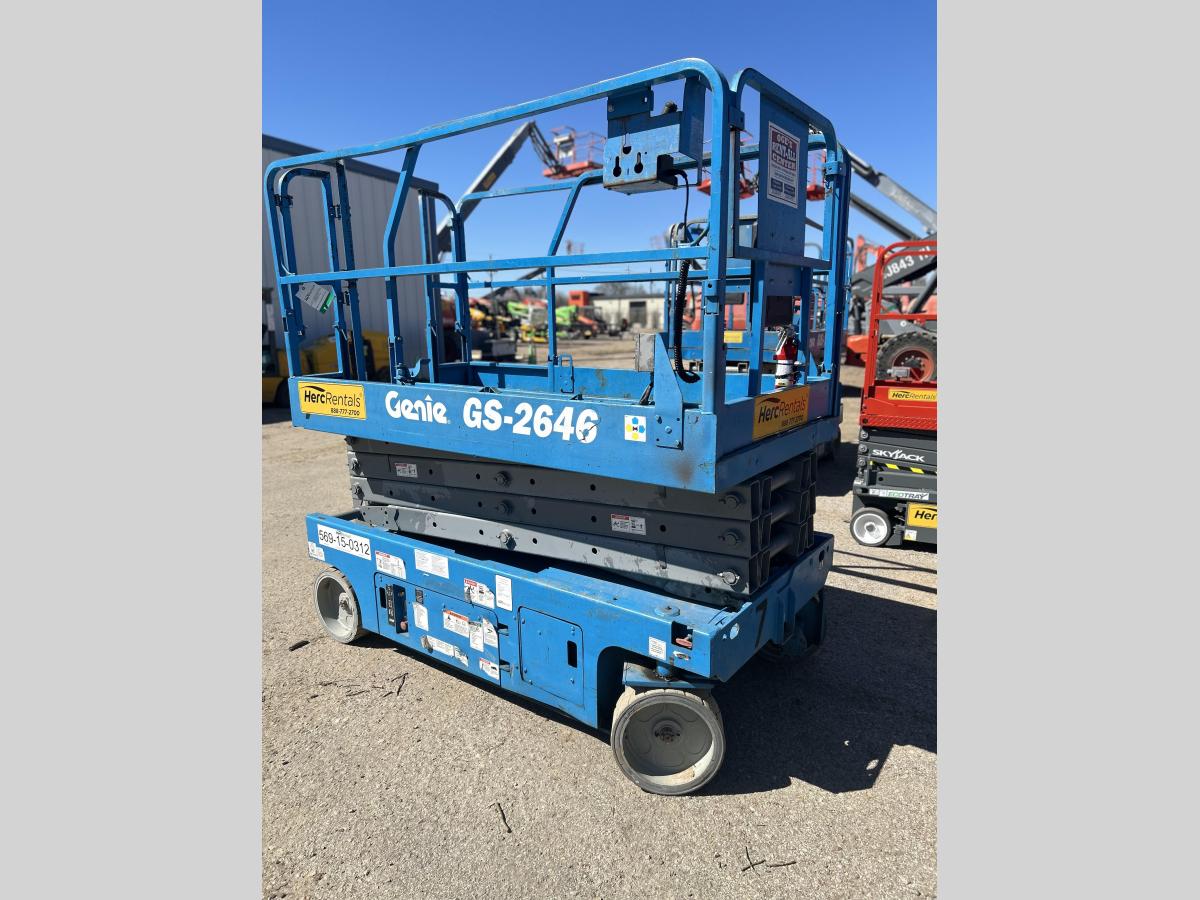 2012 Genie GS-2646