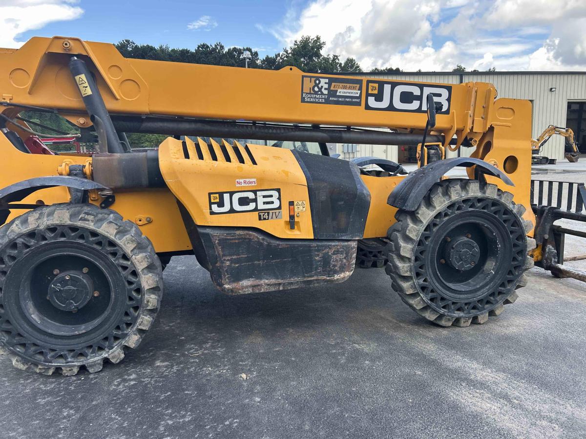 2018 JCB 509-42-6