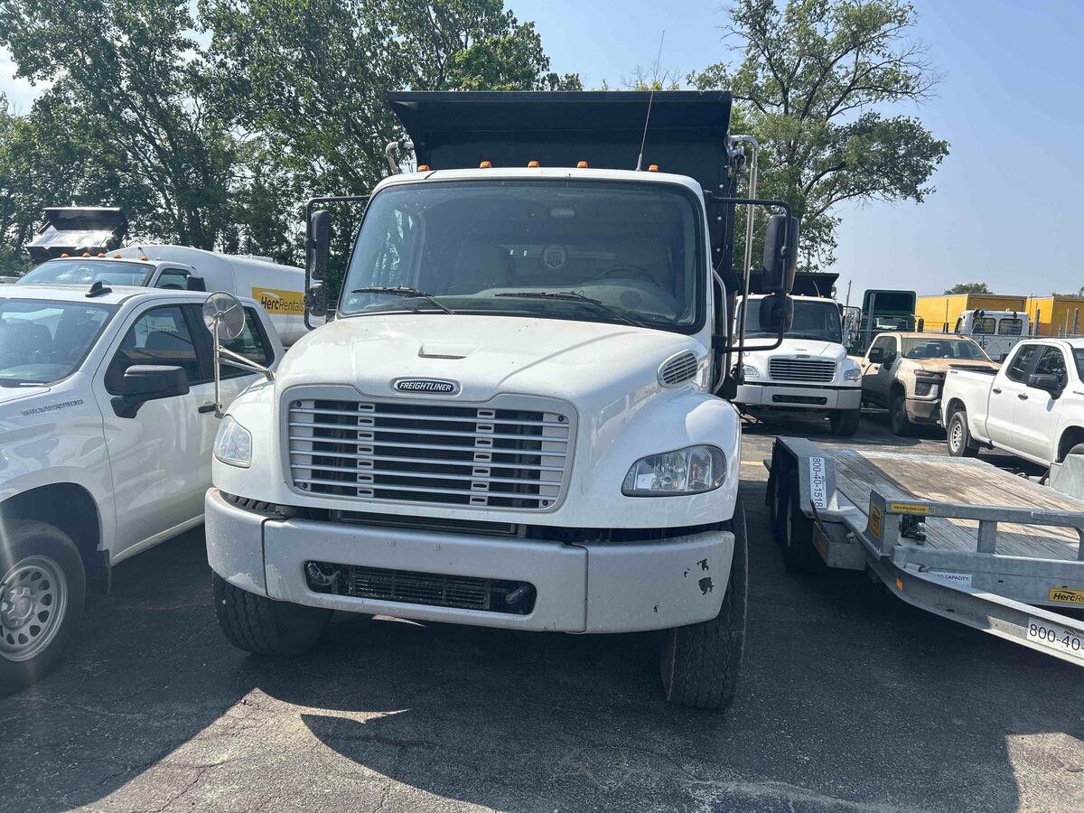 2019 Freightliner M2106-2