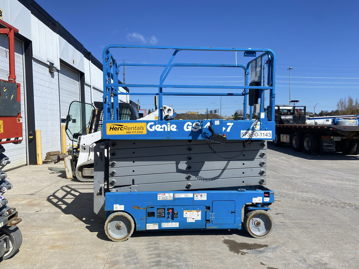 2018 Genie GS-4047