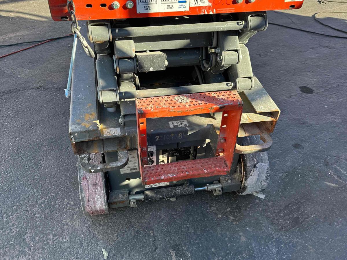 2017 Skyjack SJ3219