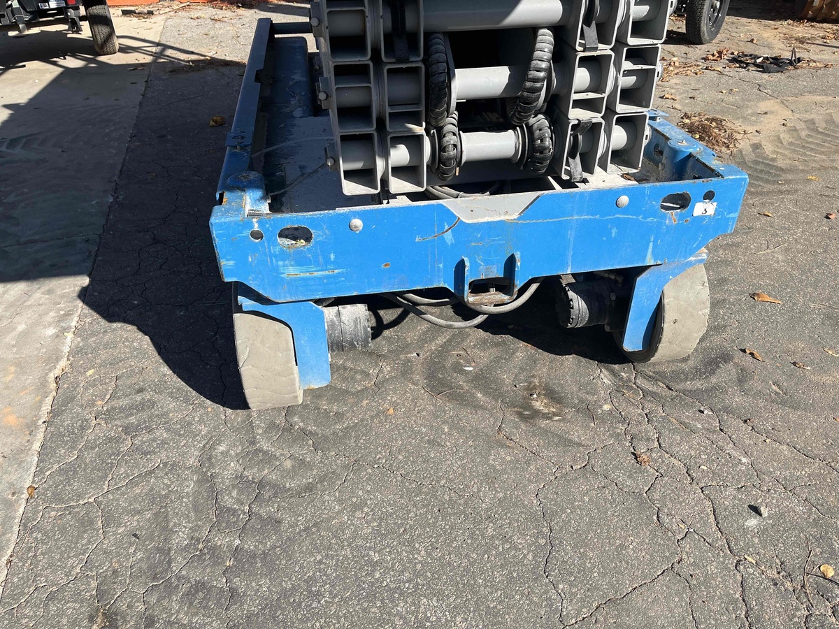 2018 Genie GS-4047-8