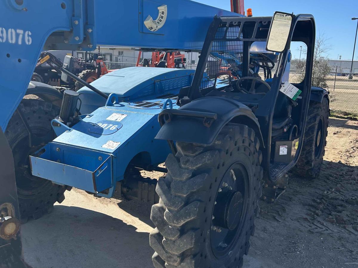 2018 Genie GTH 844