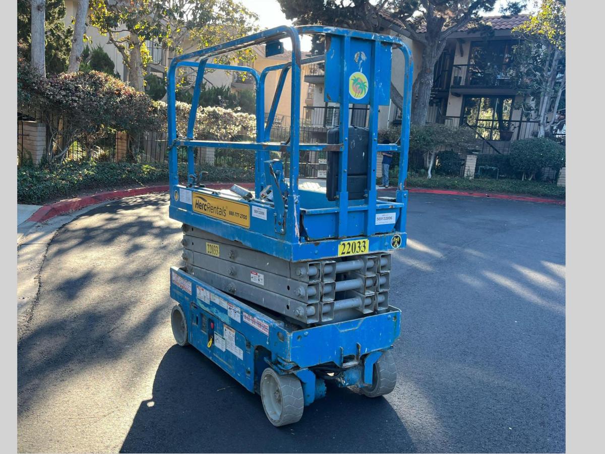 2017 Genie GS-1930