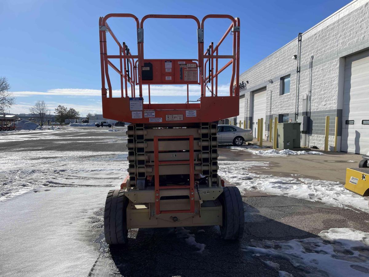 2019 JLG 4069LE