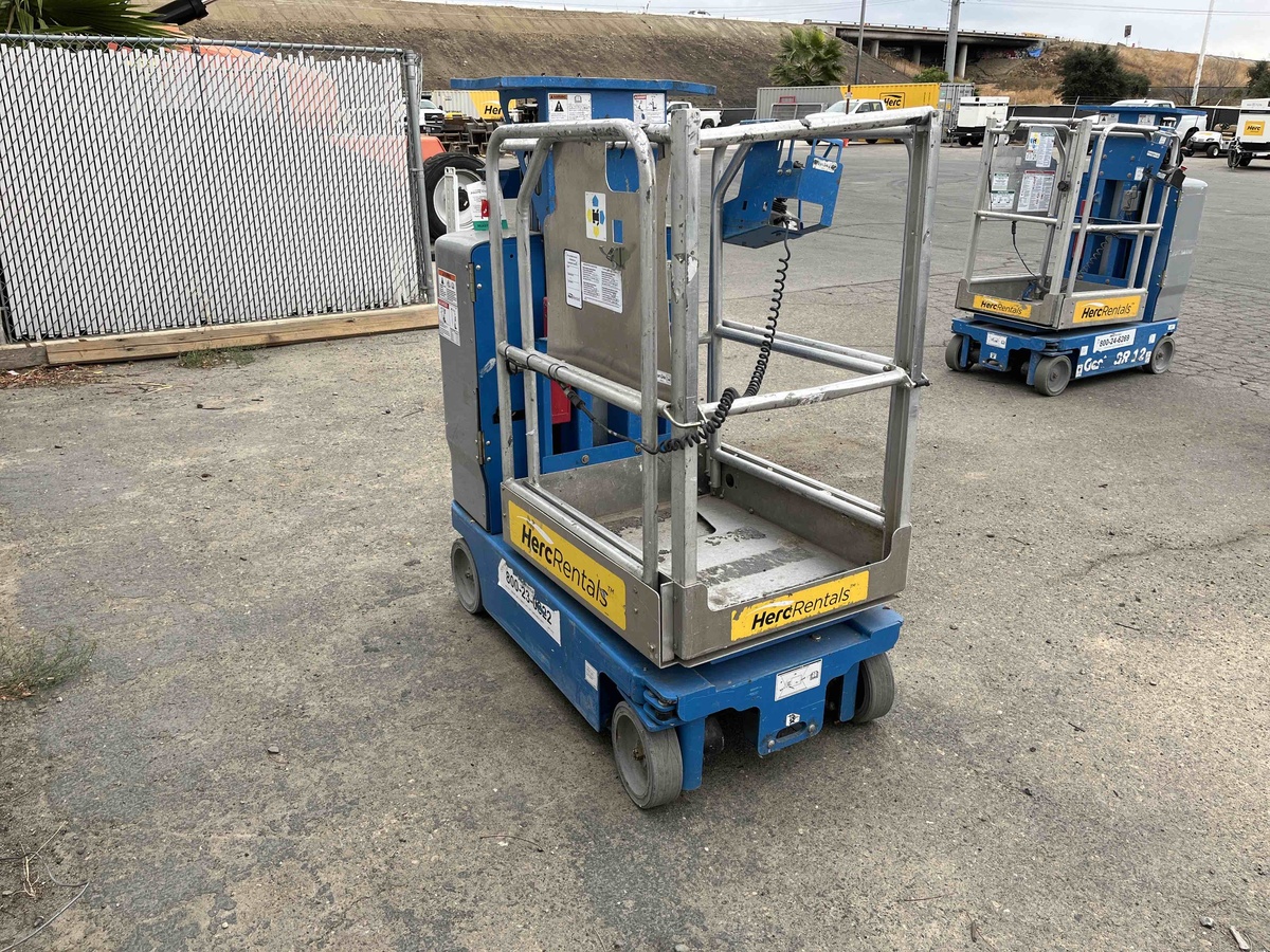 2018 Genie GR-12-2