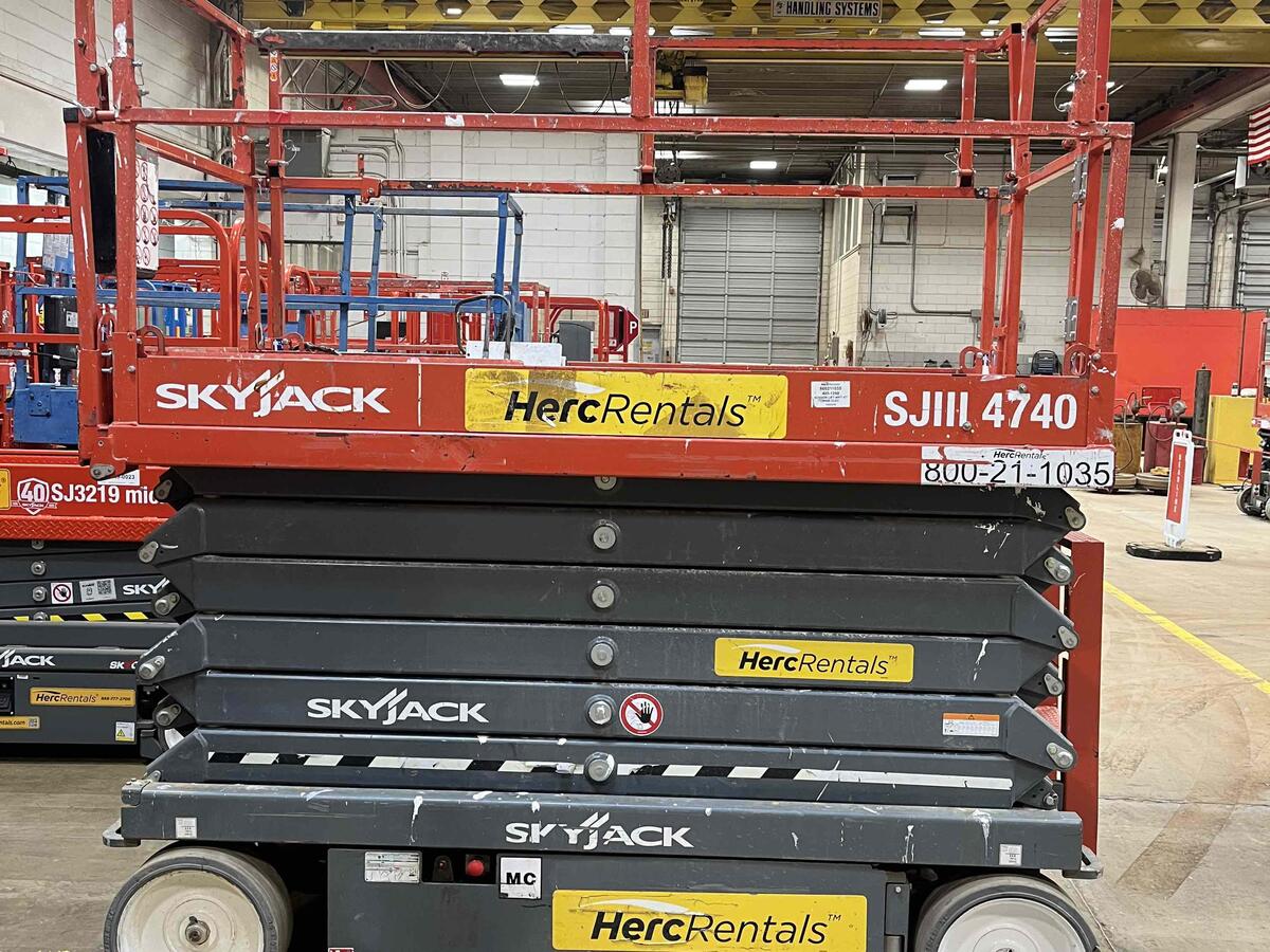 2018 Skyjack SJ4740-3