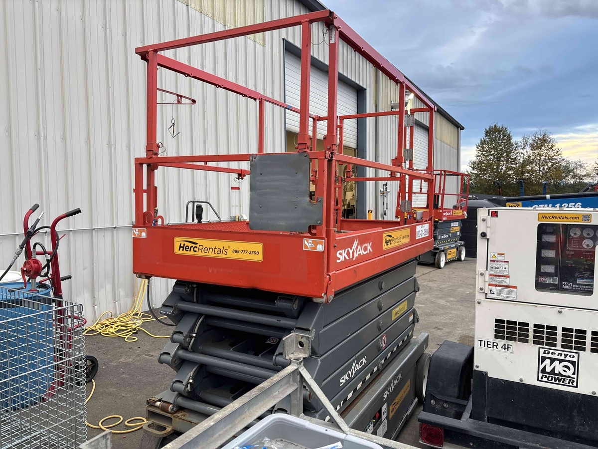 2018 Skyjack SJ4740-3