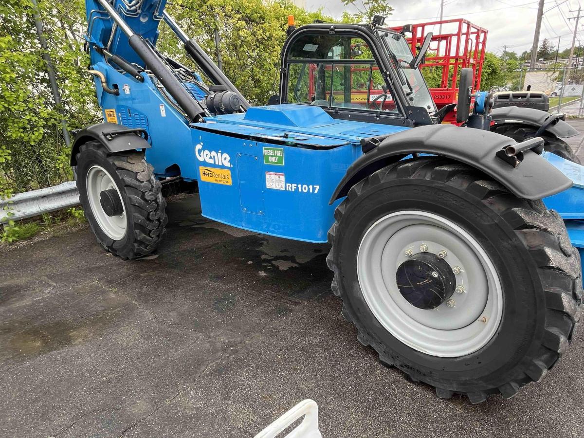 2017 Genie GTH-1056-3