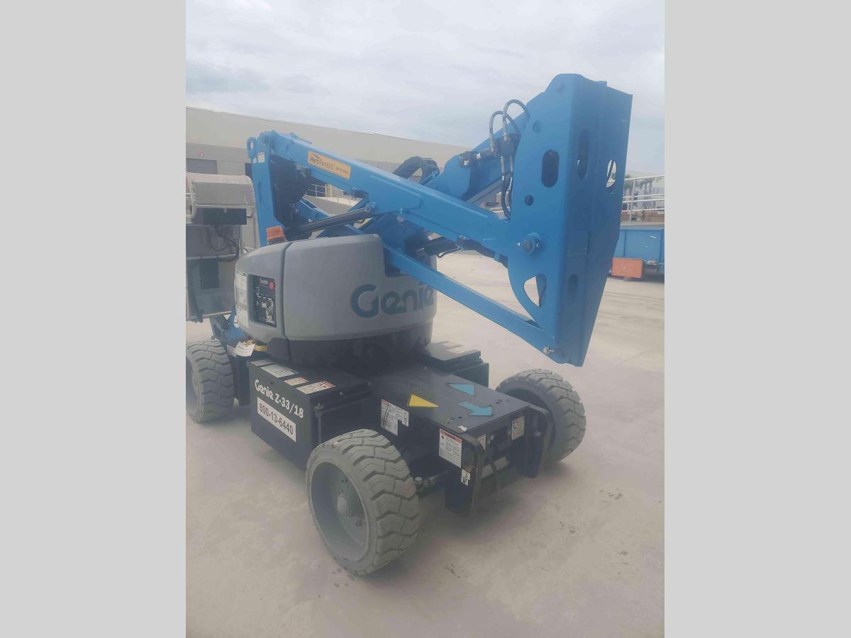 2016 Genie Z-33/18