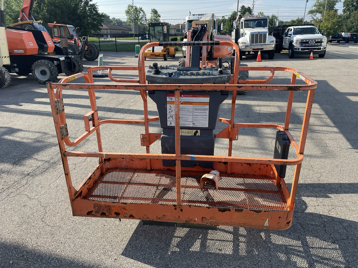2013 JLG E600JP-5