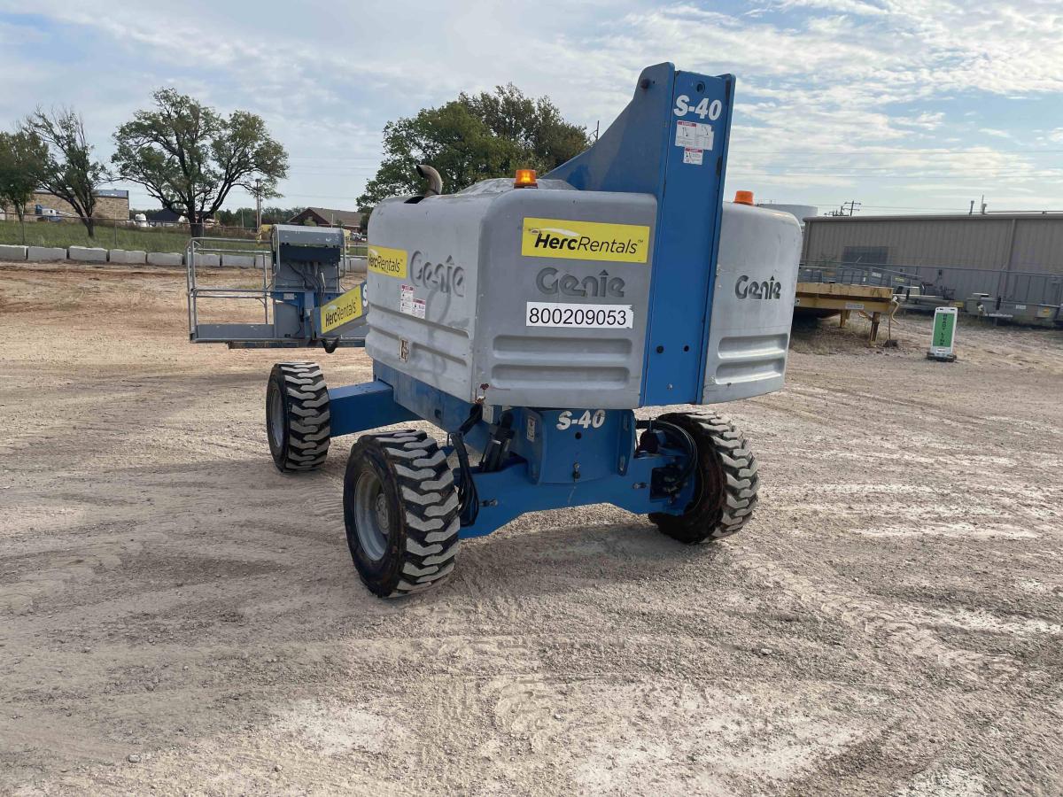 2018 Genie S-40