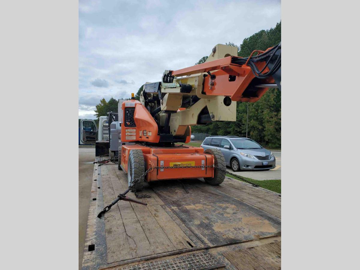 2014 JLG E400AJPN-5