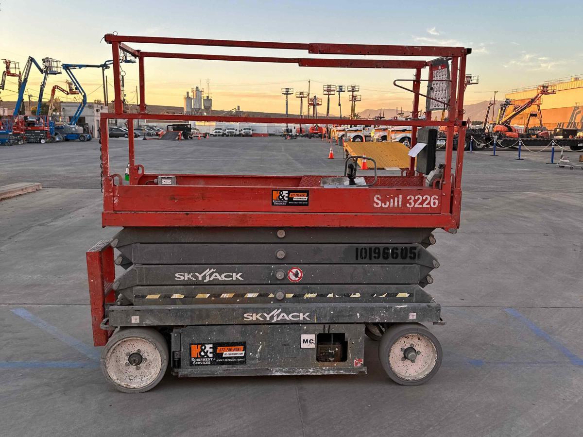 2016 Skyjack SJ3226