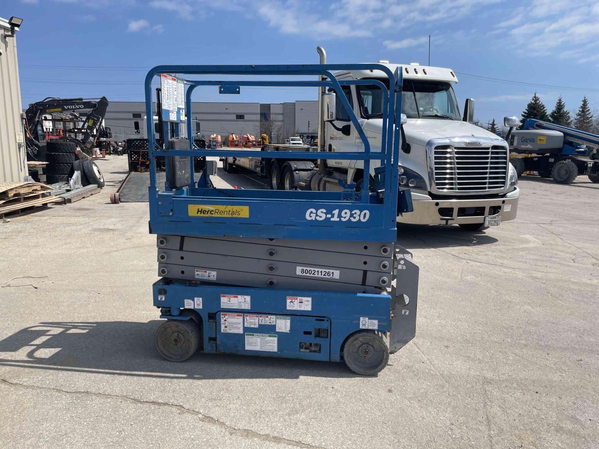 2018 Genie GS-1930